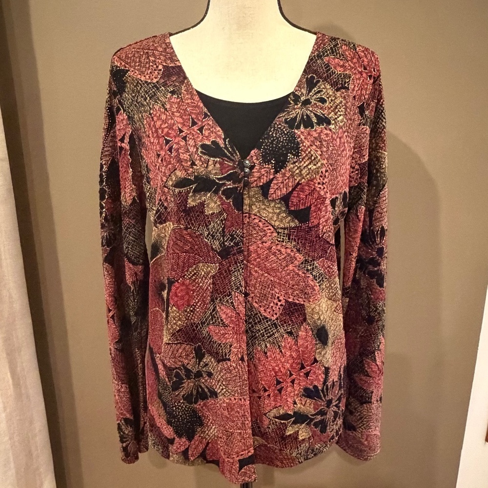 JM Collection Women's Rose & Black Velvet Like Floral Blouse, Size Medium